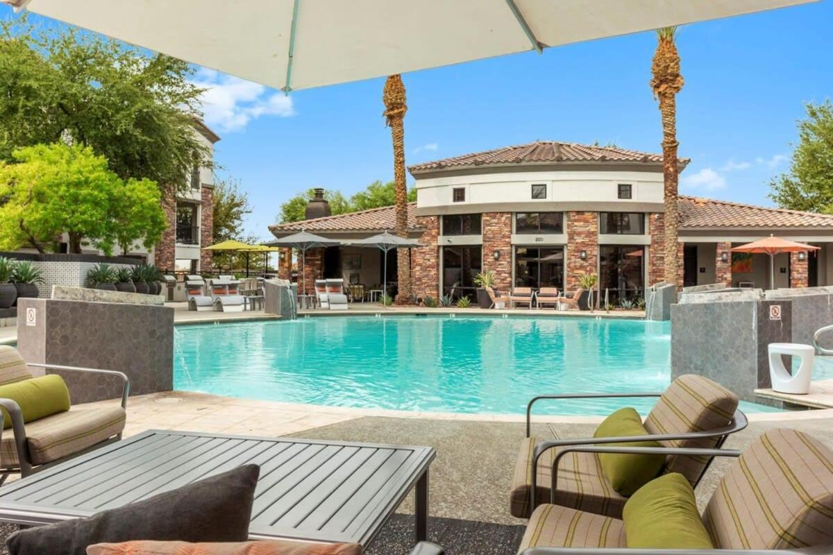 Cozysuites Glendale By The Stadium With Pool 02 Exteriér fotografie